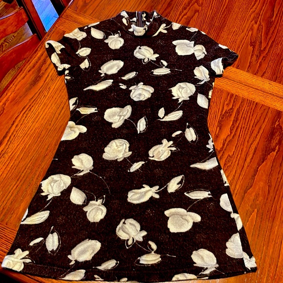 Mini Dress - Picture 1 of 4